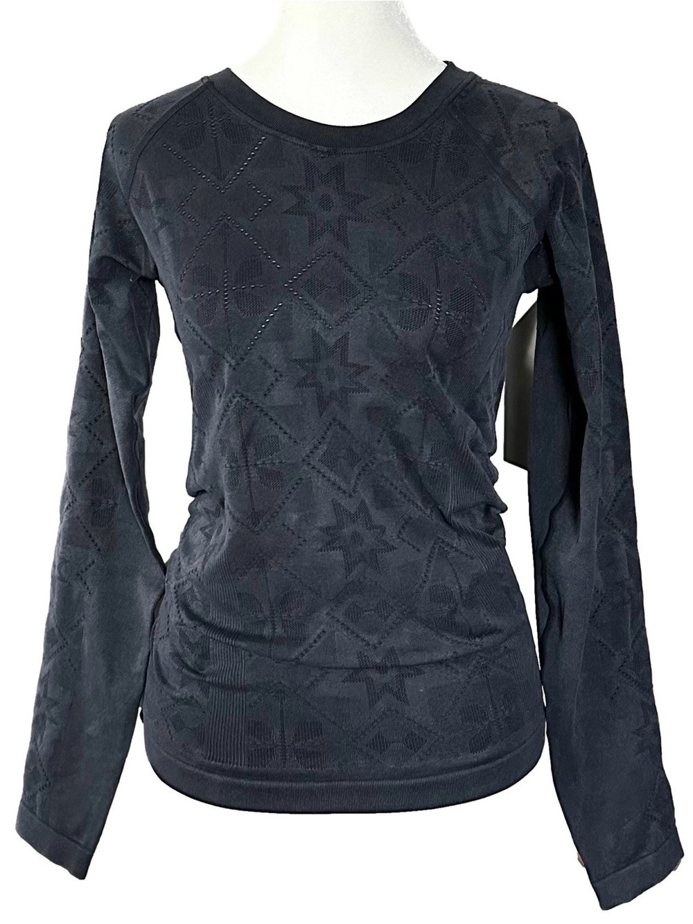 Calia by Carrie Underwood Seamless Lasercut Geometric Pattern Active Top Medium